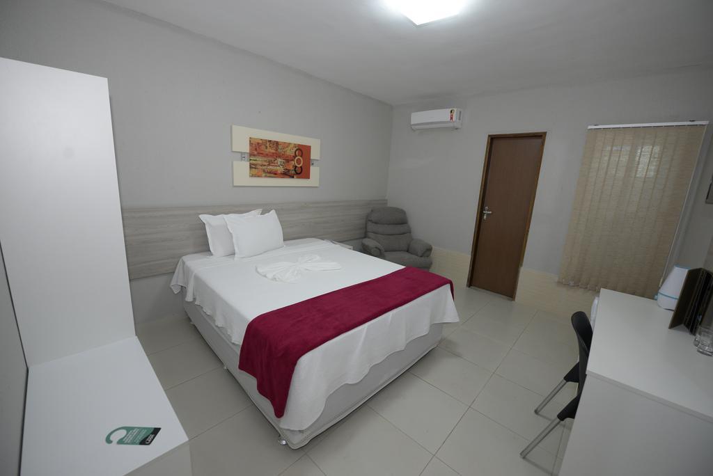 Hotel Leon Barbalha Extérieur photo